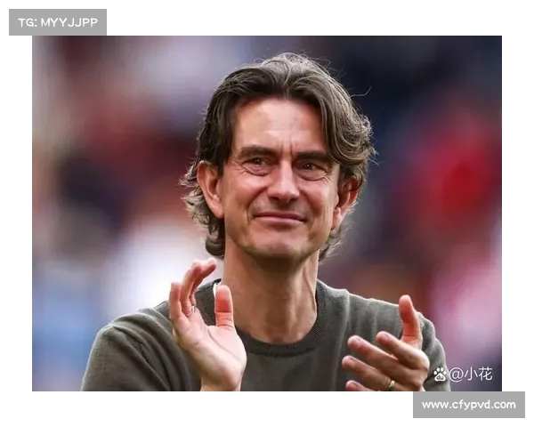 足球转会窗口临近关闭 各大豪门紧急行动争夺最后时机